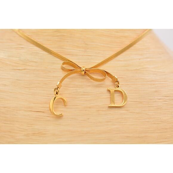 Christian Dior Vintage Bow Collar Necklace Logo CD Charm Gold Chain Signed BinA - Picture 2 of 12